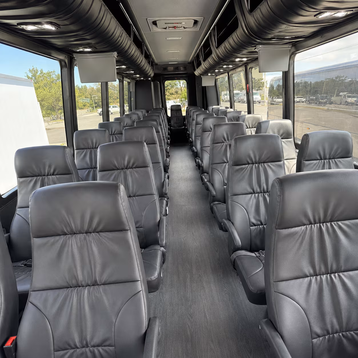 minibus rentals to the greek theatre and fox theater oakland